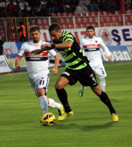 Mersin İdman Yurdu: 2 - Akhisar Belediyespor: 1 (İlk yarı)
