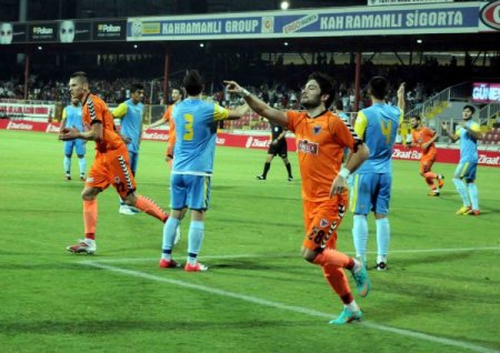 Mersin İdman Yurdu 3 - Siirtspor: 0