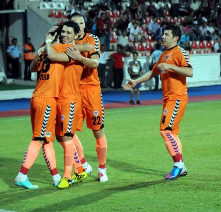 Mersin İdman Yurdu 3 - Siirtspor: 0