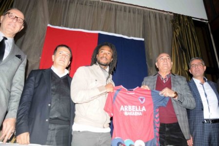 Mersin İdman Yurdu Gosso’yu renklerine bağladı