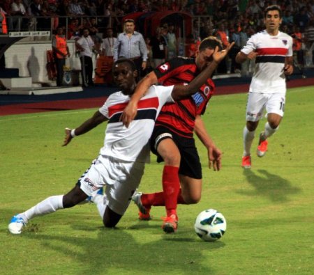 Mersin İdmanyurdu: 0 - Gençlerbirliği: 1 (İlk yarı)