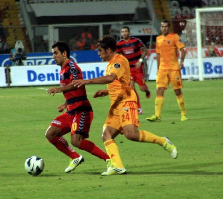 Mersin İdmanyurdu: 0 Kayserispor: 1(İlk yarı)
