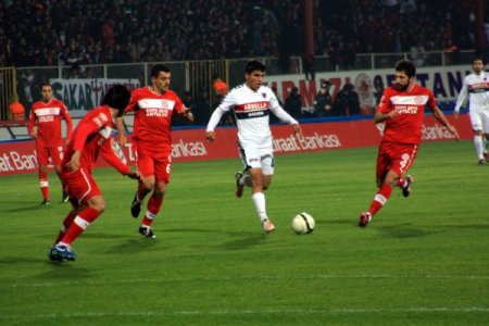 Mersin İdmanyurdu: 0 - Medikal Park Antalyaspor: 2 (ilk yarı)