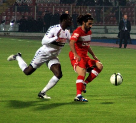 Mersin İdmanyurdu: 0 - Medikal Park Antalyaspor: 2 (ilk yarı)