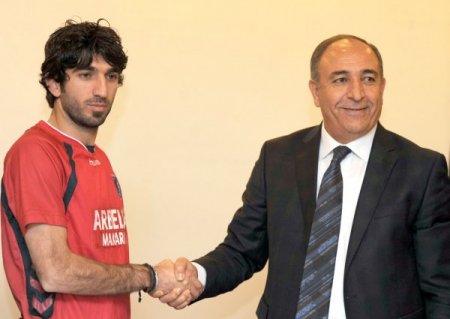 Mersin İdmanyurdu Burhan Eşer'i renklerine bağladı