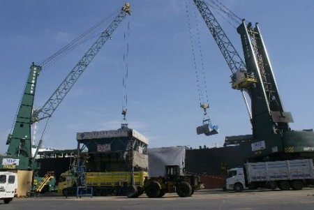 Mersin Limanı'nda Tarihinin En Büyük Dökme Katı Yük Elleçlemesi Gerçekleşti