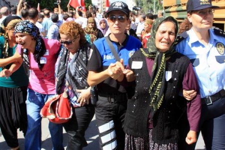 Mersin şehidini dualarla uğurladı