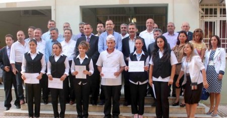 Mersin'de aşçılık ve servis hizmeti elemanı kursiyerlerine sertifika verildi