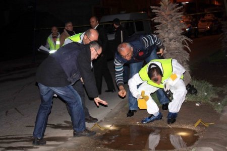 Mersin'de Çevik Kuvvet Servisine Kaleşnikoflu Saldırı