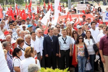 Mersin'de CHP'liler alternatif 19 Mayıs kutlaması yaptı