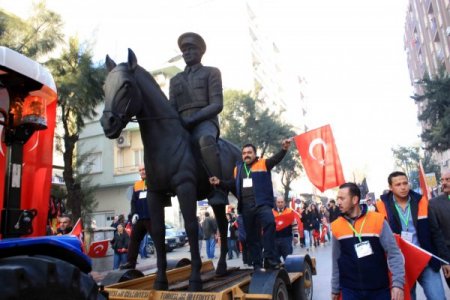 Mersin'de kurtuluş coşkusu