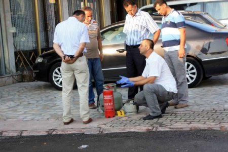 Mersin’de Otele Piknik Tüpüne Sarılmış Bombalı Saldırı