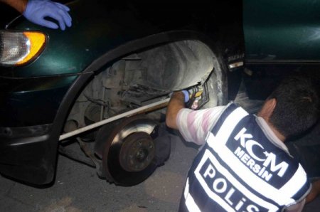 Mersin’de Otomobil Çamurluğundan 150 Bin Adet Uyuşturucu Hap Ele Geçirildi