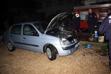Mersin’de Terör Örgütü Yandaşları 11 Aracı Kundakladı