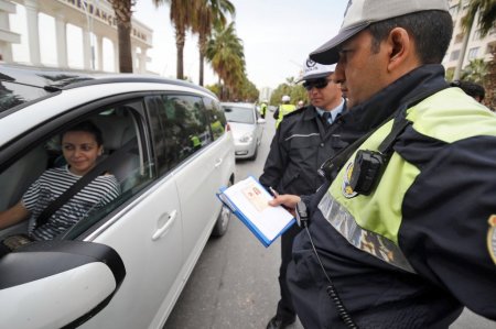 Mersin'de trafik polisleri denetimlerde yaka kamerası kullanıyor