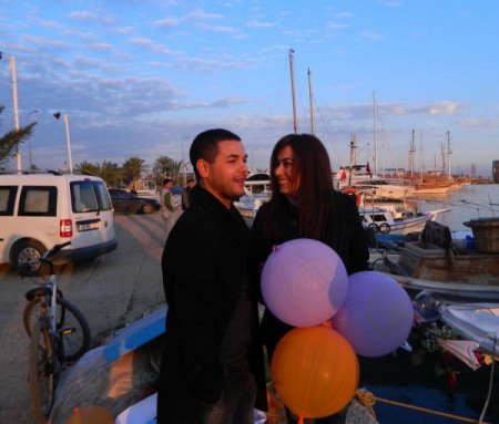 Mersinli kız, gün batımındaki romantik evlilik teklifine 'evet' dedi