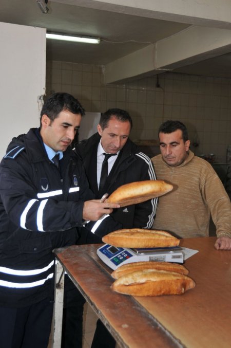 Merzifon zabıtasından fırınlara sıkı denetim