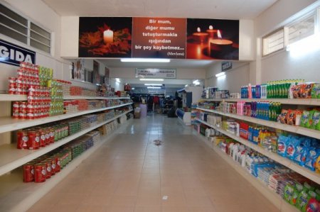 Merzifon’da ihtiyaç sahiplerinin yüzü Şefkat Çarşısı ile gülüyor