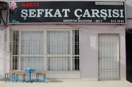 Merzifon’da ihtiyaç sahiplerinin yüzü Şefkat Çarşısı ile gülüyor
