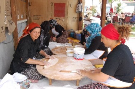 Merzifonlu kadınlar, üretip aile ekonomisine katkı sağlıyor