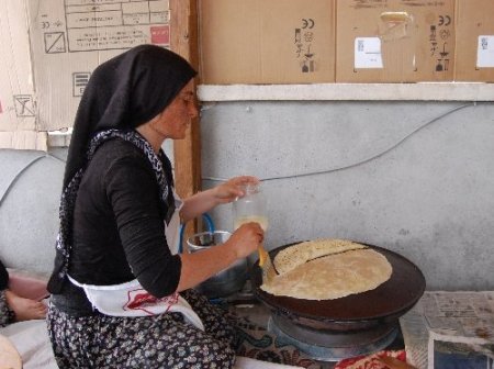 Merzifonlu kadınlar, üretip aile ekonomisine katkı sağlıyor