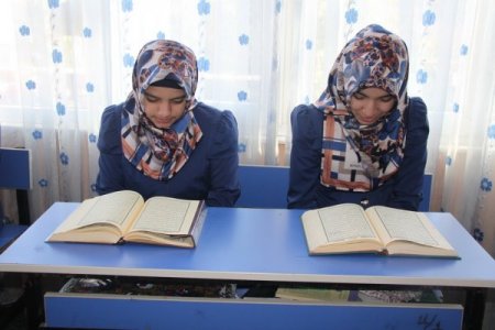 Mesai kısıtlaması kalktı, isteyene her saat Kur'an eğitimi veriliyor