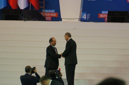 Meşal ve Barzani AK Parti Kongresi'nde konuştu