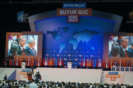 Meşal ve Barzani AK Parti Kongresi'nde konuştu