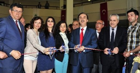 Meslek edindirme kursuna katılan öğrenciler sergi açtı