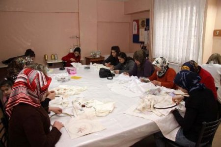 Meslek Eğitim Kurslarında 4 Yılda 50 Bin Kişi Meslek Sahibi Oldu