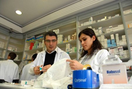 Meslek kurslarına katılan kadınlar, iş sahibi oluyor