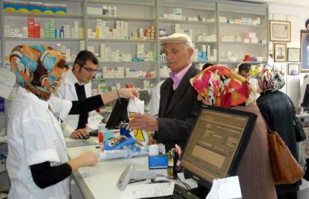 Meslek kurslarına katılan kadınlar, iş sahibi oluyor