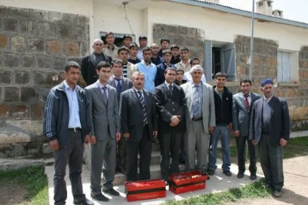 Meslek Liseli Öğrenciler, Vefa İçin Köy Okullarının Onarımını Yapıyor