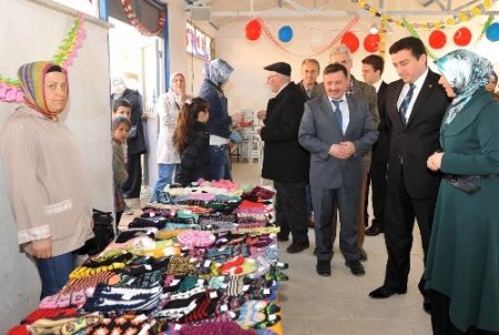 Metristepe’de ihtiyaç sahibi öğrenciler yararına kermes