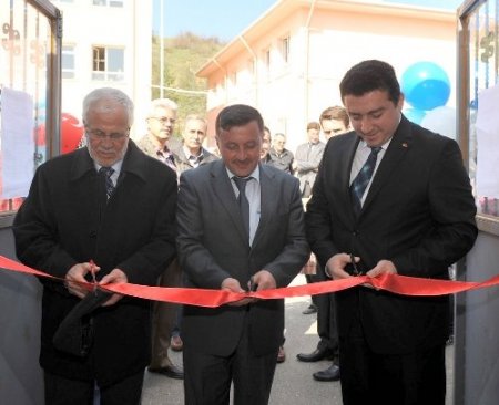 Metristepe’de ihtiyaç sahibi öğrenciler yararına kermes