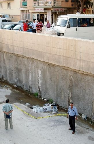 Metro İnşaatında Erkek Cesedi Bulundu