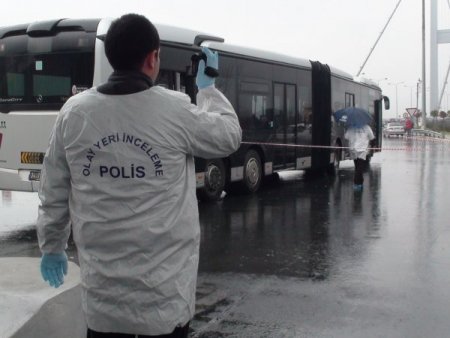 Metrobüste kalbine yenik düştü
