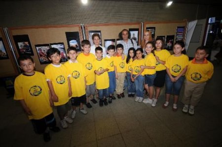 Metroda Öğrenci Fotoğrafları Sergileniyor
