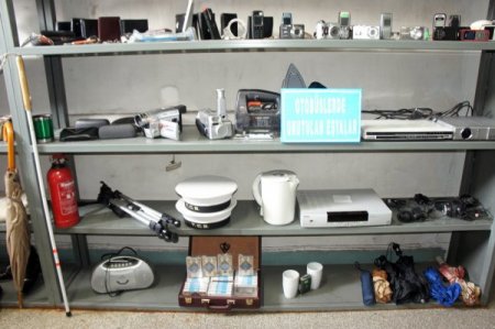 Metroda unutulan eşyalar açık artırmayla satılacak