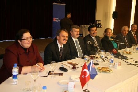 Mevlana'nın Vuslat Yıldönümünde Genelkurmay Başkanlığı Mehteranı Konser Verecek