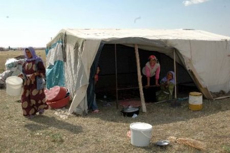 Mevsimlik İşçiler, Güneş Enerjili Seyyar Tuvalet Ve Banyoya Kavuştu