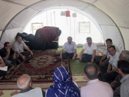 Mevsimlik işçiler artık devletin kurduğu modern çadırlarda ikamet ediyor