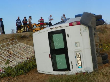 Mevsimlik işçiler kaza yaptı: 4 yaralı
