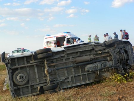 Mevsimlik işçiler kaza yaptı: 4 yaralı
