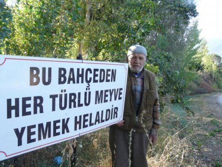 Meyve bahçesini halkın hizmetine açtı