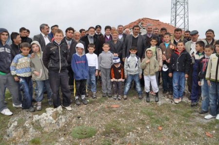 Meyve Üreticiliğine Soyunan Köylüler 400 Bin Fidanı Sulamak İçin Destek Bekliyor