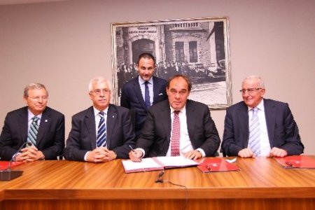 MHK-AÜ işbirliği protokolü imzalandı
