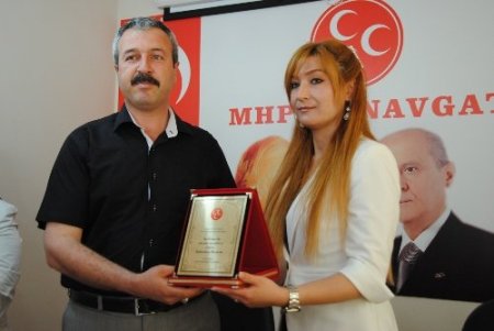 MHP, partilerine hizmet edenleri umreye göndererek ödüllendirecek