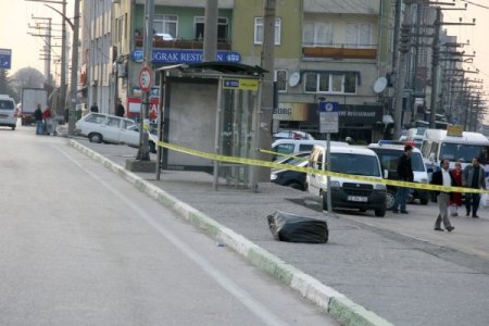 Mhp Binası Önünde Şüpheli Paket Paniği