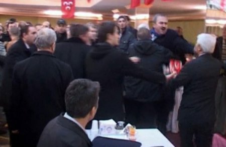 Mhp Edremit İlçe Kongresi Gergin Başladı